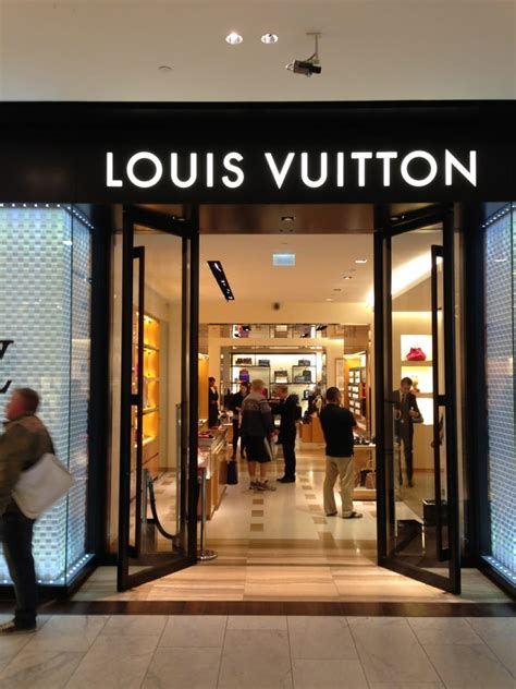 closest louis vuitton store.